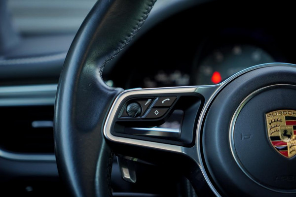Porsche Macan 3.0 GTS / Pano / Leder / Luchtvering / NL Auto / 21''
