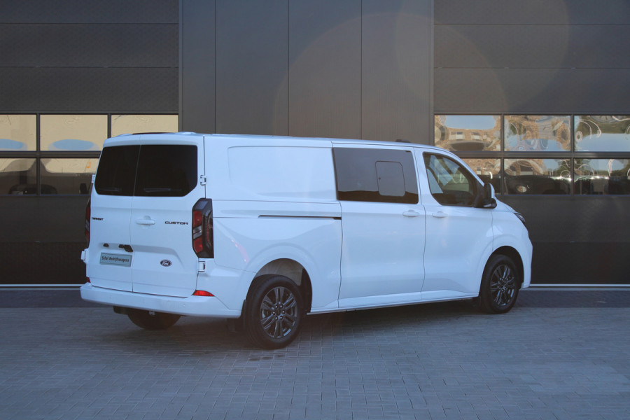 Ford Transit Custom 320 2.0 TDCI L2H1 Limited DC 170pk - Adaptive Cruise - Navi - 2x Schuifdeur - Verwarmd stuur - 70l tank - 17" LM velgen - Rijkla