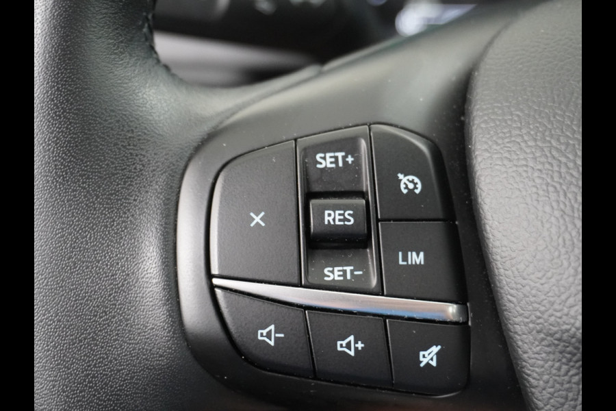 Ford Kuga 2.5 PHEV 225pk Aut. Hybride Navi Camera Apple Carplay Android Ford-Connect PDC a+v 18" DAB Dual-ECC Stoelverwarmd Cruise Control Led Bluetooth Active Braking/Pre-Collision Assist Lane Assist en Road Edge Detection Voicecontrol EURO 6