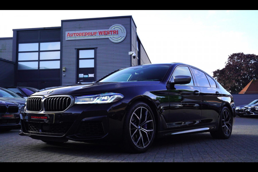 BMW 5 Serie M550i xDrive High Executive | Massage | Driving Assistant Professional | Softclose | Panorama | Head up | BMW LASER
