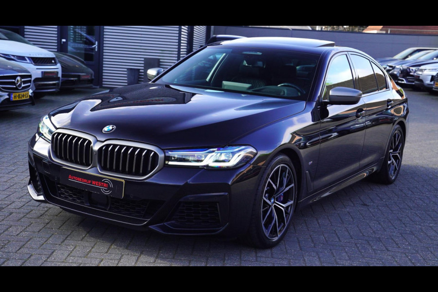 BMW 5 Serie M550i xDrive High Executive | Massage | Driving Assistant Professional | Softclose | Panorama | Head up | BMW LASER