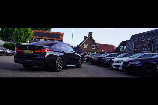 BMW 5 Serie M550i xDrive High Executive | Massage | Driving Assistant Professional | Softclose | Panorama | Head up | BMW LASER