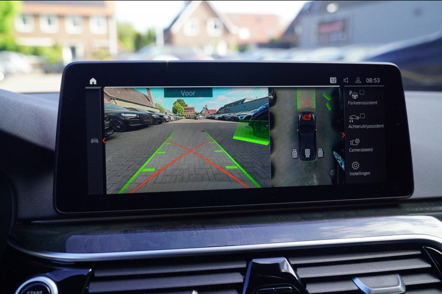 BMW 5 Serie M550i xDrive High Executive | Massage | Driving Assistant Professional | Softclose | Panorama | Head up | BMW LASER