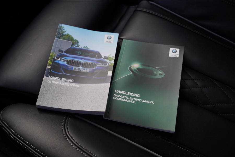 BMW 5 Serie M550i xDrive High Executive | Massage | Driving Assistant Professional | Softclose | Panorama | Head up | BMW LASER