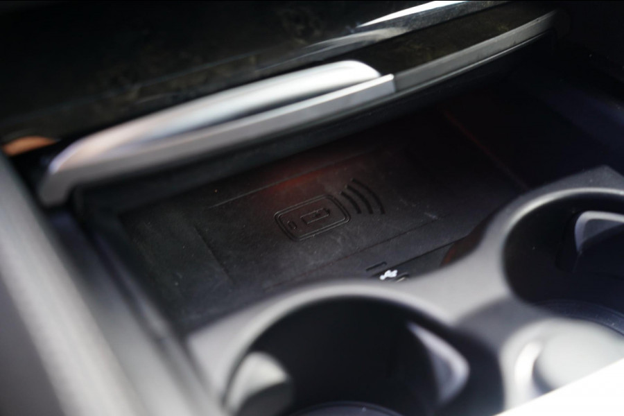 BMW 5 Serie M550i xDrive High Executive | Massage | Driving Assistant Professional | Softclose | Panorama | Head up | BMW LASER