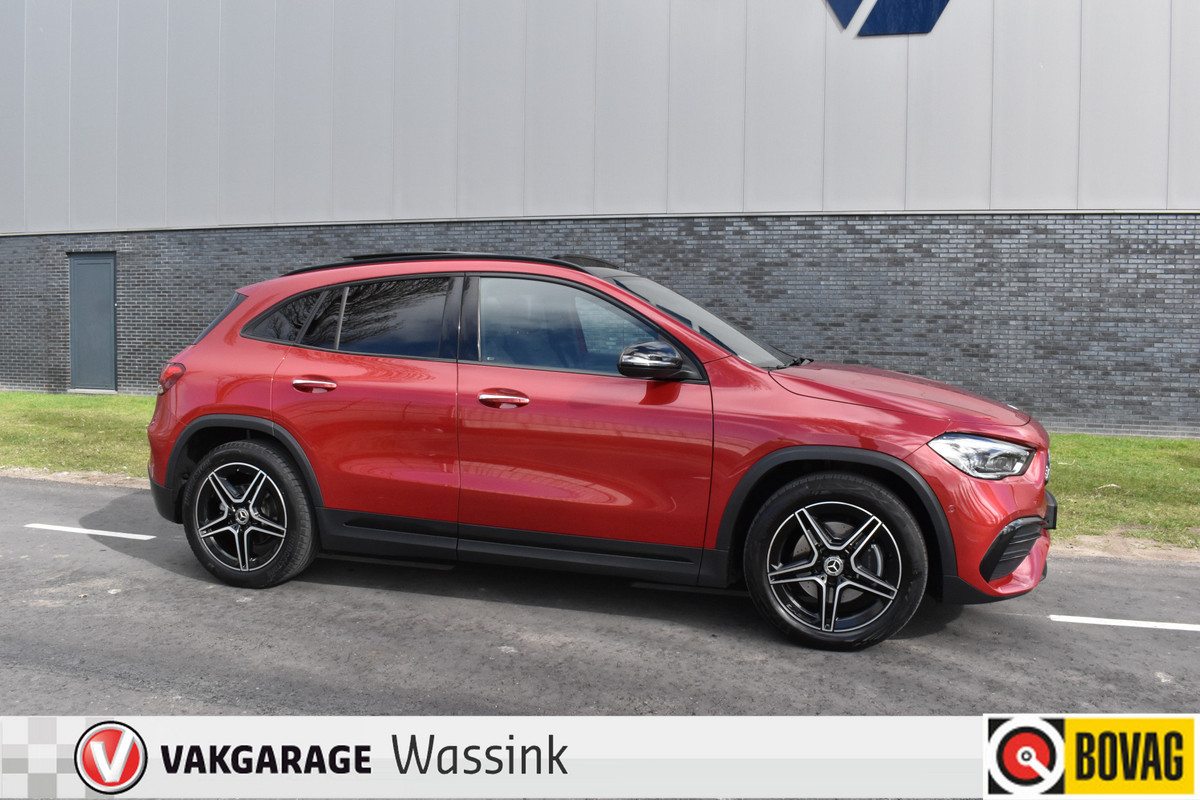 Mercedes-Benz GLA 200 Business Solution AMG Trekhaak el-achterklep Amg-pakket Pano dak Mercedes-Benz GLA 200 Business Solution AMG Trekhaak el-achterklep Amg-pakket Pano dak