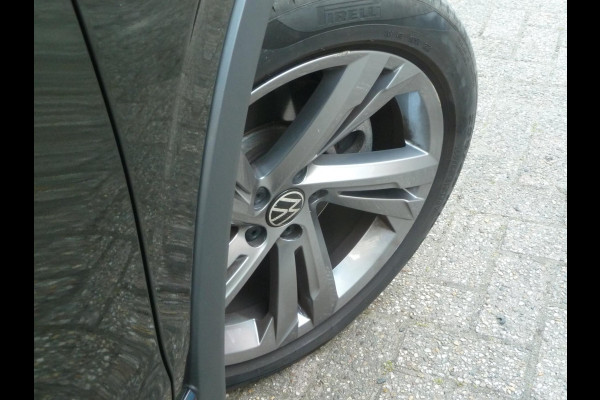 Volkswagen Tiguan 1.4 TSI eHybrid R-Line|Panodak|Leder|Memory|360-Camera|Adap.Cruise|Matrix-LED|28.000km