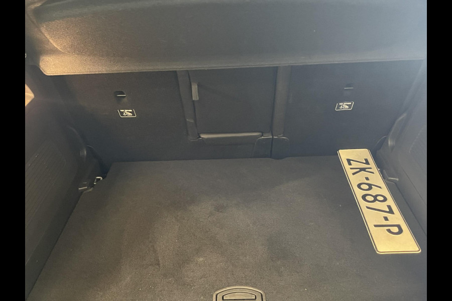 Opel Crossland X 1.2 Turbo 120 Jaar Edition Trekhaak Navigatie Apple Carplay/Android Auto Camera Parkeersensoren Cruise Control Blind Spot Assist Climate Control Lichtmetalen velgen Getinte ramen