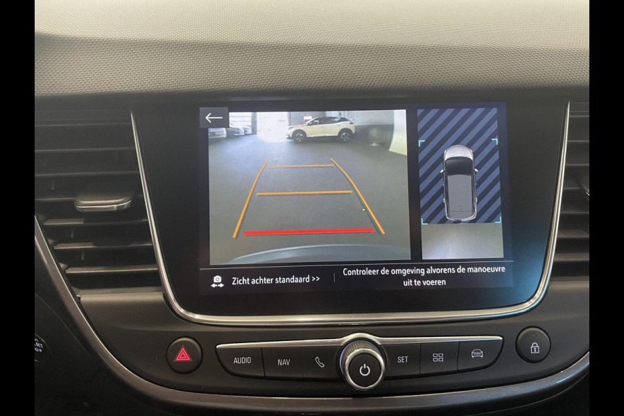 Opel Crossland X 1.2 Turbo 120 Jaar Edition Trekhaak Navigatie Apple Carplay/Android Auto Camera Parkeersensoren Cruise Control Blind Spot Assist Climate Control Lichtmetalen velgen Getinte ramen