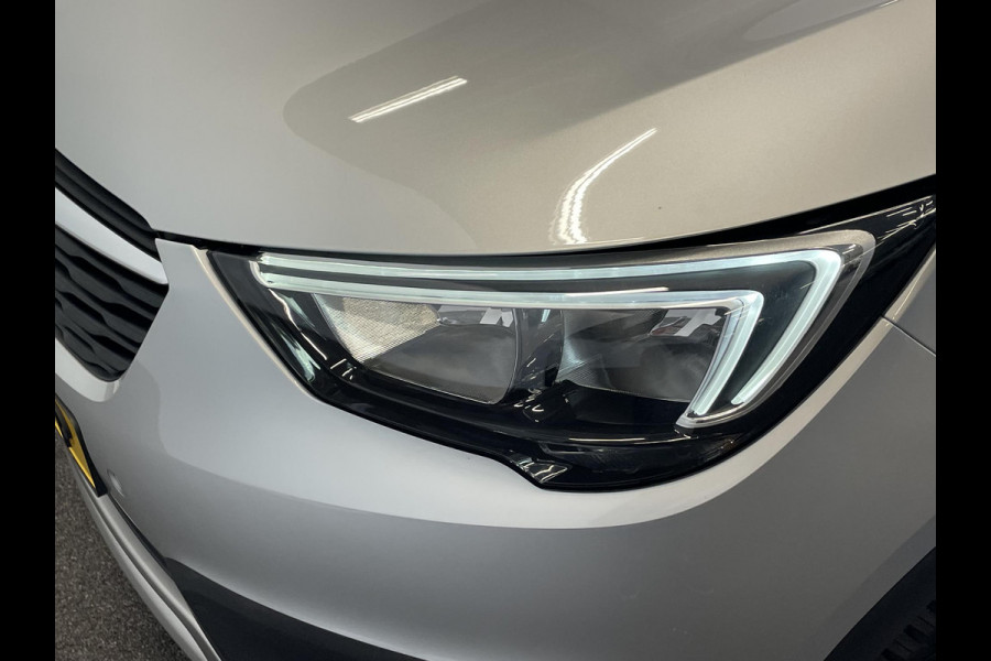 Opel Crossland X 1.2 Turbo 120 Jaar Edition Trekhaak Navigatie Apple Carplay/Android Auto Camera Parkeersensoren Cruise Control Blind Spot Assist Climate Control Lichtmetalen velgen Getinte ramen