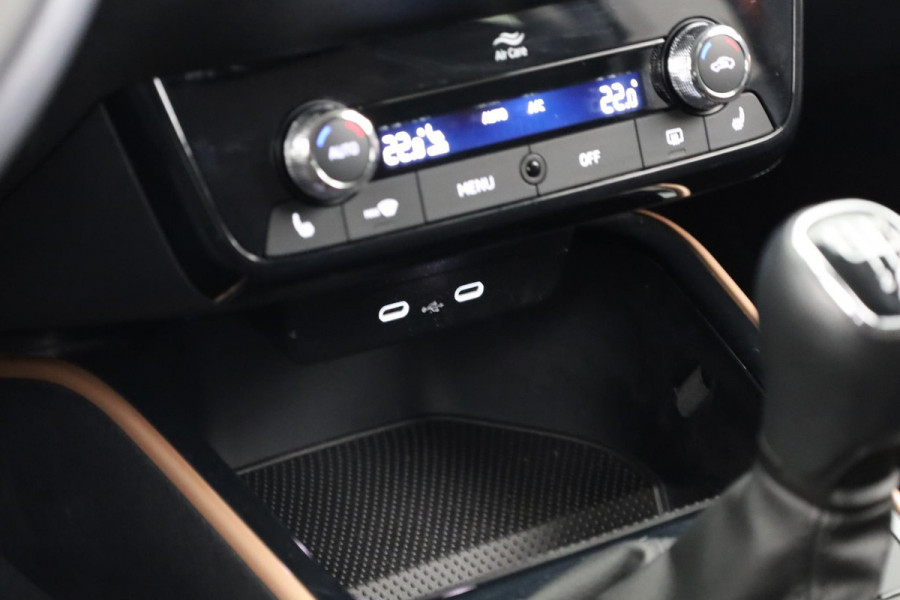 Škoda Fabia 1.0 TSI Business Edition 95 pk | Verlengde garantie | Navigatie via App | Autom. airco | Parkeersensoren achter | Stoelverwarming | LED koplampen |