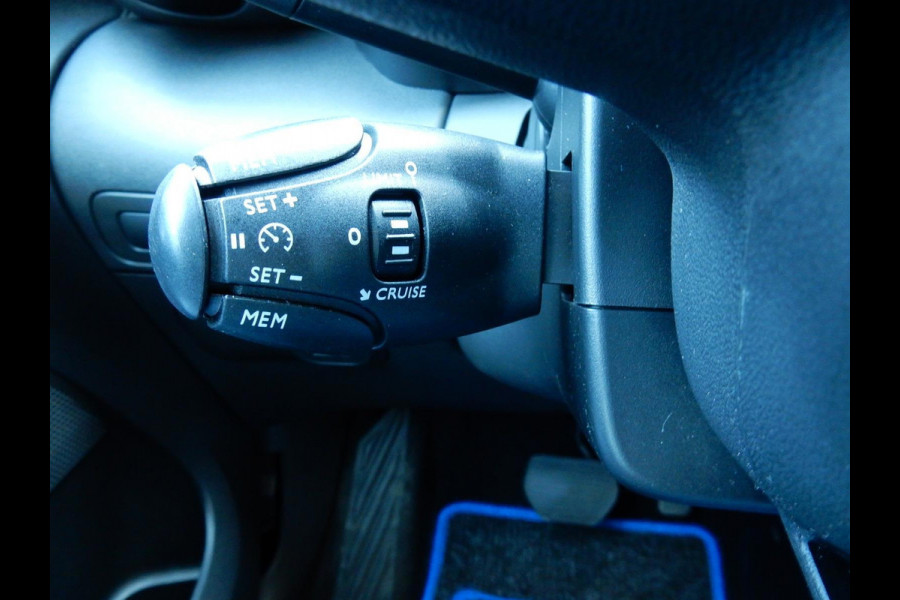 Citroën C3 Aircross 1.2 PURETECH SHINE*NAVI*CR CONTR*CAMERA*