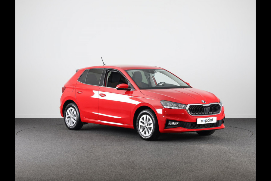 Škoda Fabia 1.0 TSI Business Edition 95 pk | Verlengde garantie | Navigatie via App | Autom. airco | Parkeersensoren achter | Stoelverwarming | LED koplampen |
