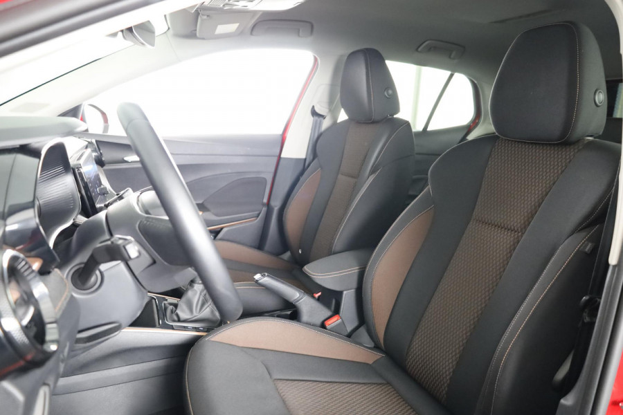 Škoda Fabia 1.0 TSI Business Edition 95 pk | Verlengde garantie | Navigatie via App | Autom. airco | Parkeersensoren achter | Stoelverwarming | LED koplampen |