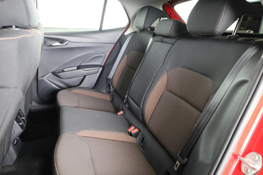 Škoda Fabia 1.0 TSI Business Edition 95 pk | Verlengde garantie | Navigatie via App | Autom. airco | Parkeersensoren achter | Stoelverwarming | LED koplampen |