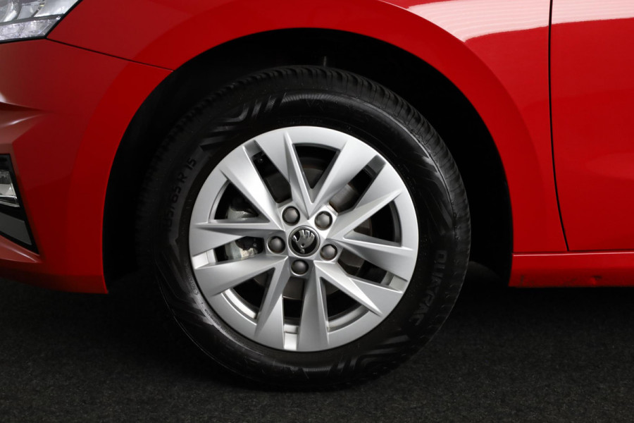 Škoda Fabia 1.0 TSI Business Edition 95 pk | Verlengde garantie | Navigatie via App | Autom. airco | Parkeersensoren achter | Stoelverwarming | LED koplampen |