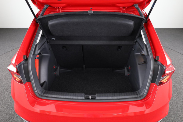 Škoda Fabia 1.0 TSI Business Edition 95 pk | Verlengde garantie | Navigatie via App | Autom. airco | Parkeersensoren achter | Stoelverwarming | LED koplampen |