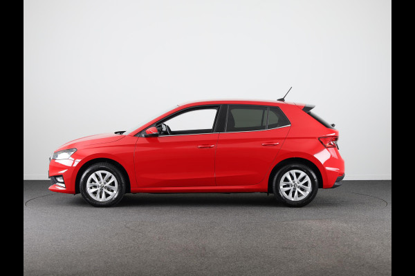 Škoda Fabia 1.0 TSI Business Edition 95 pk | Verlengde garantie | Navigatie via App | Autom. airco | Parkeersensoren achter | Stoelverwarming | LED koplampen |