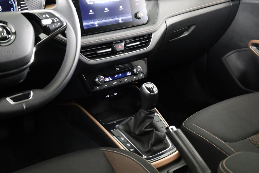 Škoda Fabia 1.0 TSI Business Edition 95 pk | Verlengde garantie | Navigatie via App | Autom. airco | Parkeersensoren achter | Stoelverwarming | LED koplampen |
