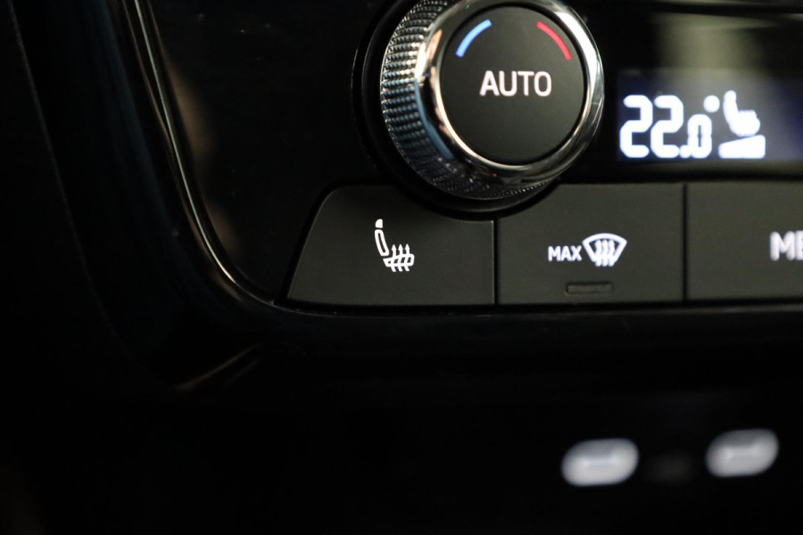 Škoda Fabia 1.0 TSI Business Edition 95 pk | Verlengde garantie | Navigatie via App | Autom. airco | Parkeersensoren achter | Stoelverwarming | LED koplampen |