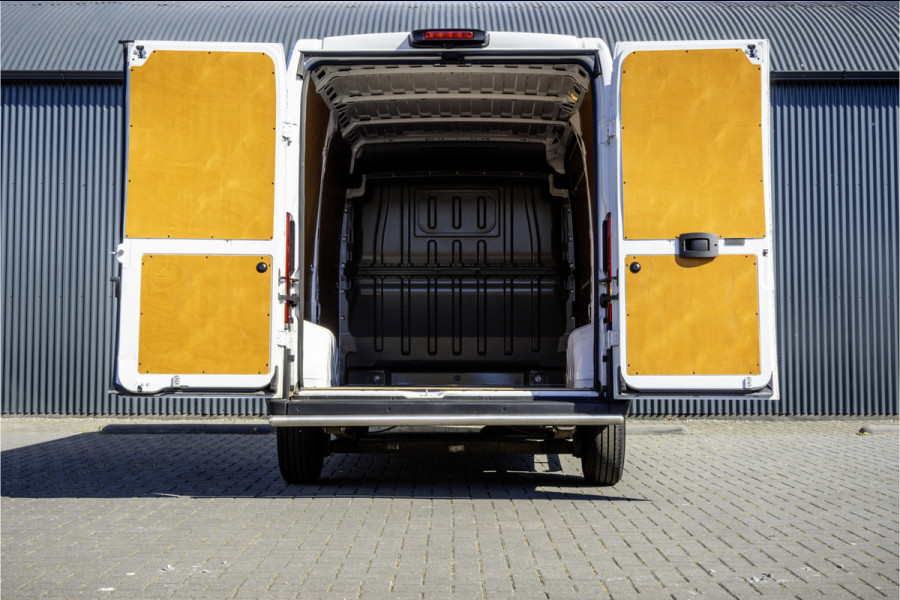 Fiat Ducato 2.2 MultiJet | L2H2 | 3T Trekgewicht | 10'' Display | Camera | Navi | Climate | Cruise | PDC | Euro 6
