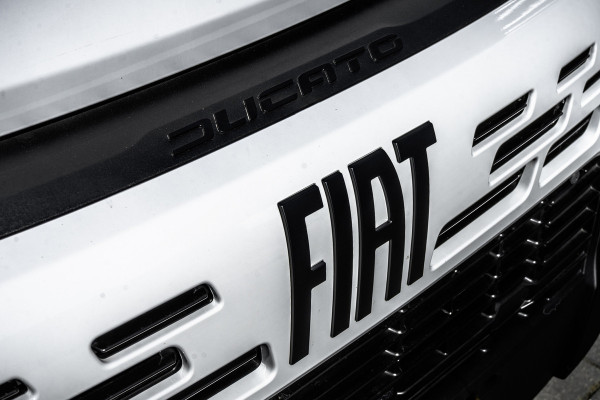 Fiat Ducato 2.2 MultiJet | L2H2 | 3T Trekgewicht | 10'' Display | Camera | Navi | Climate | Cruise | PDC | Euro 6