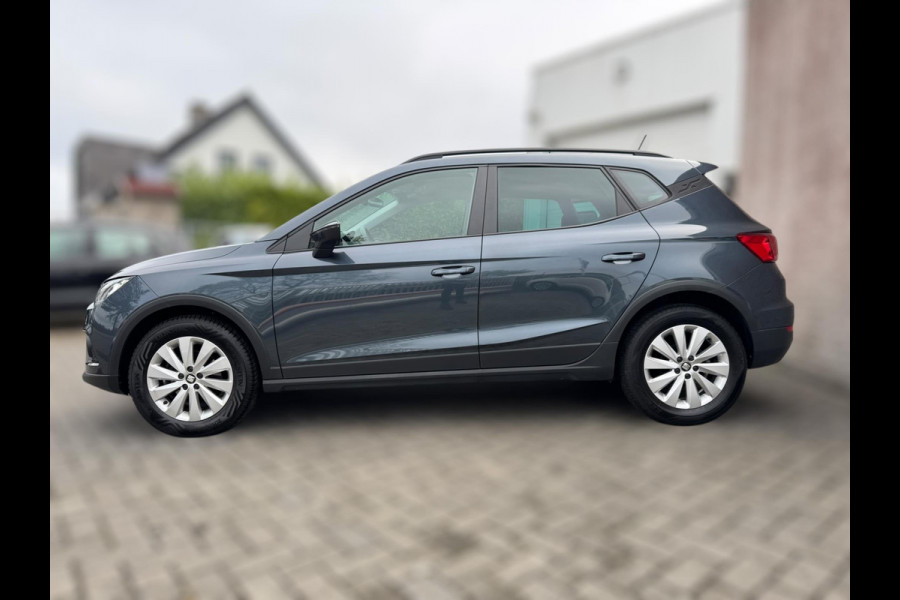 Seat Arona 1.0 TSI Style Business Intense TREKHAAK / PDC / CRUISE / NAVIGATIE / 4-SEIZOENEN / CARPLAY / ECC