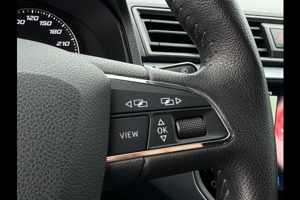 Seat Arona 1.0 TSI Style Business Intense TREKHAAK / PDC / CRUISE / NAVIGATIE / 4-SEIZOENEN / CARPLAY / ECC