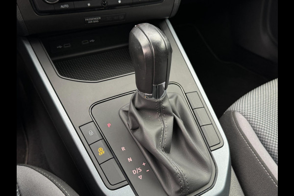 Seat Arona 1.0 TSI Style Business Intense TREKHAAK / PDC / CRUISE / NAVIGATIE / 4-SEIZOENEN / CARPLAY / ECC