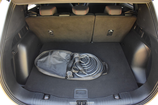 Ford Kuga 2.5 PHEV ST-Line / Keyless Drive / Automaat / Parkeerhulp / LED / Adaptive Cruise C.