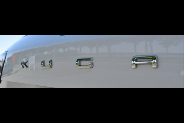 Ford Kuga 2.5 PHEV ST-Line / Keyless Drive / Automaat / Parkeerhulp / LED / Adaptive Cruise C.