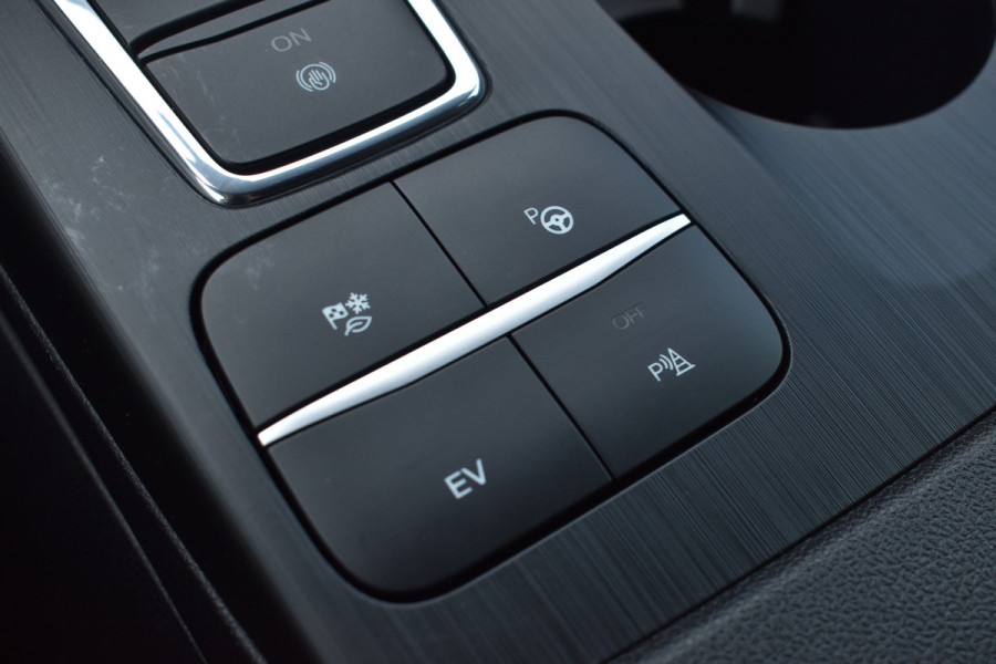 Ford Kuga 2.5 PHEV ST-Line / Keyless Drive / Automaat / Parkeerhulp / LED / Adaptive Cruise C.