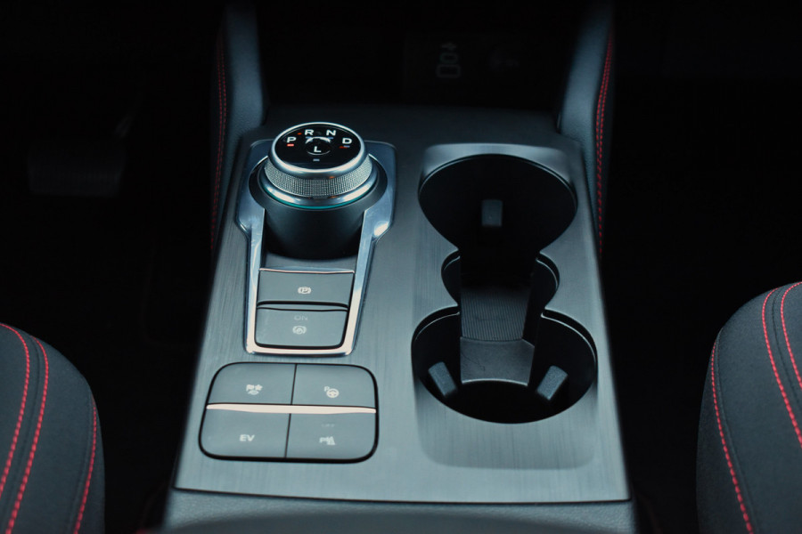 Ford Kuga 2.5 PHEV ST-Line / Keyless Drive / Automaat / Parkeerhulp / LED / Adaptive Cruise C.