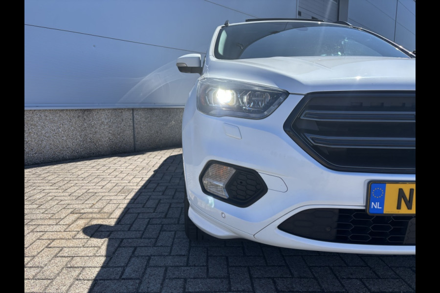 Ford Kuga 1.5 EcoB. ST Line, trekhaak, camera