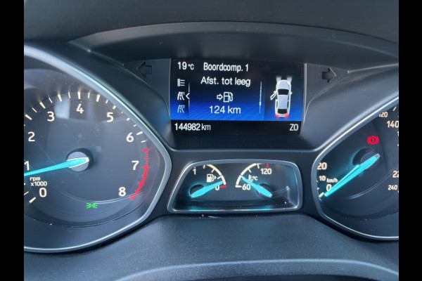 Ford Kuga 1.5 EcoB. ST Line, trekhaak, camera