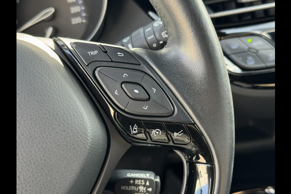 Toyota C-HR 2.0 Hybrid Style Led Camera Stoelverwarming Trekhaak afneembaar