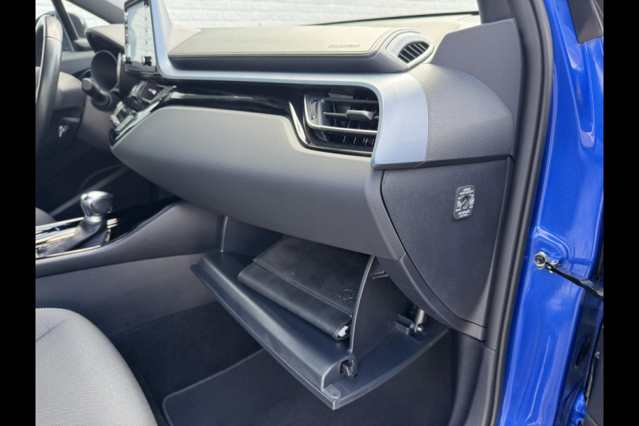 Toyota C-HR 2.0 Hybrid Style Led Camera Stoelverwarming Trekhaak afneembaar