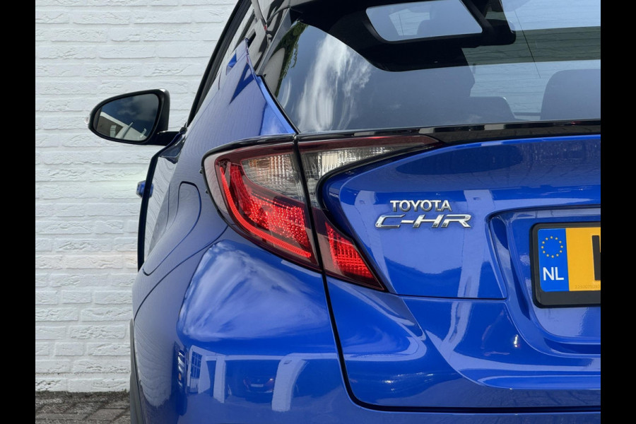 Toyota C-HR 2.0 Hybrid Style Led Camera Stoelverwarming Trekhaak afneembaar