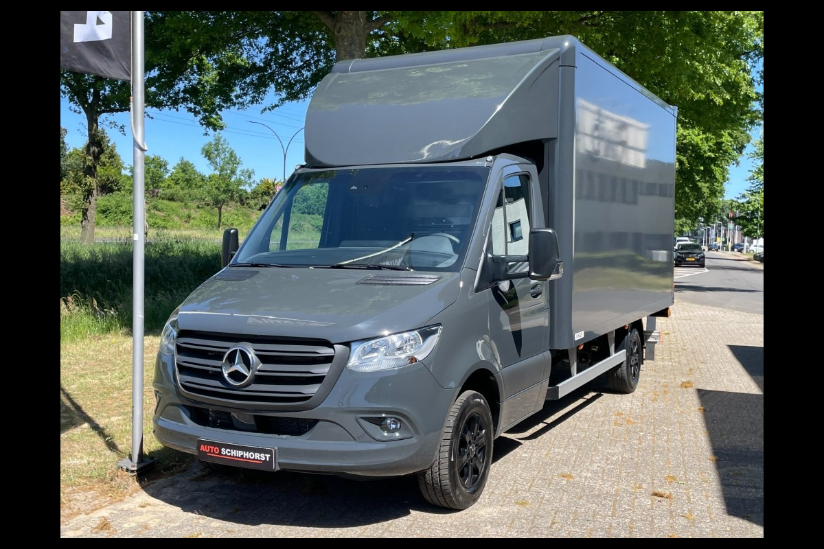 Mercedes-Benz Sprinter 317 cdi meubelbak laadklep m-bux camera LMVelgen BPM vrij Mercedes-Benz Sprinter 317 cdi meubelbak laadklep m-bux camera LMVelgen BPM vrij