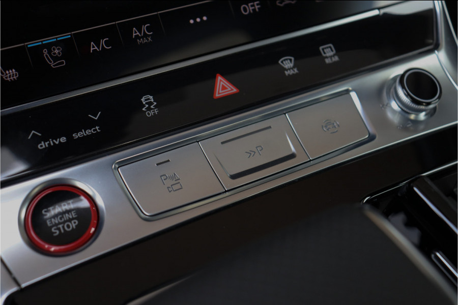 Audi RS6 4.0 V8 TFSI Quattro NL AUTO **Dynamic Plus/Ceramic/HUD/Carbon/Pano/B&O/ACC**