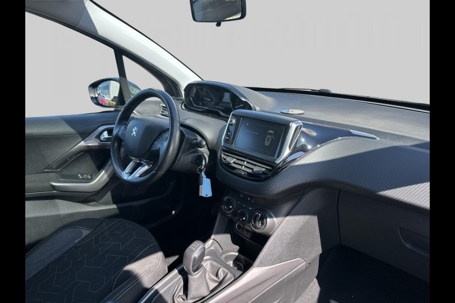 Peugeot 2008 1.2 PureTech Blue Lion | trekhaak | panoramadak