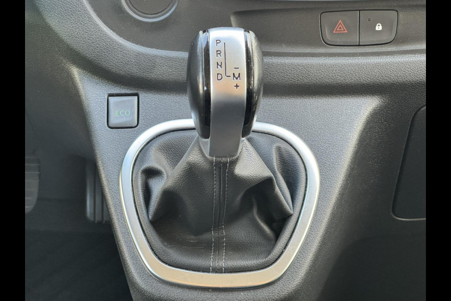 Renault Trafic 2.0 dCi 145 T29 L2H1 DC Luxe Climate control Cruise control Navigatie Apple carplay