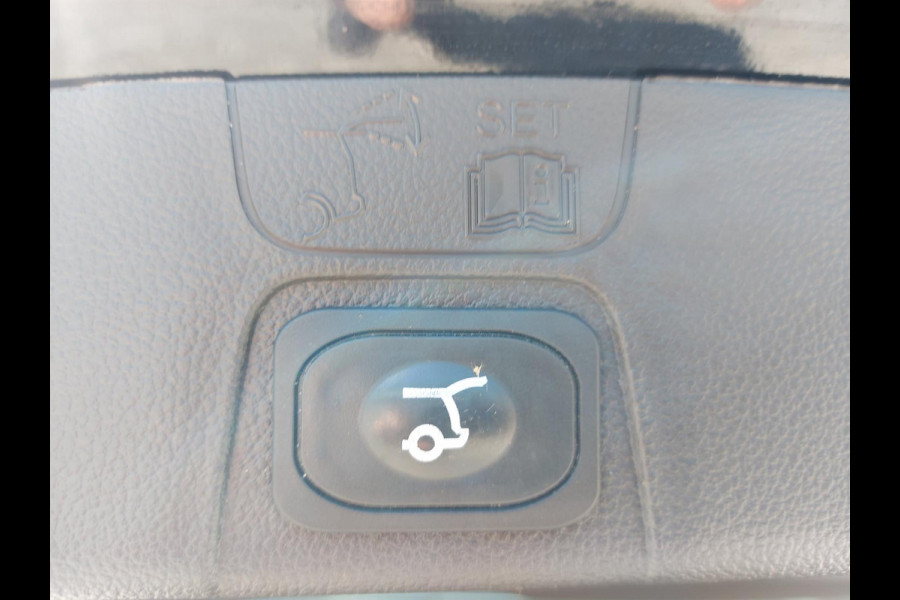 Ford C-MAX 1.5 Titanium, airco,cruise,applecarplay,navigatie/camera,