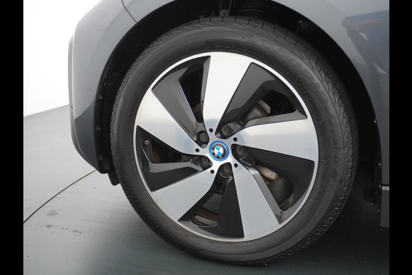 BMW i3 AUT.170pk Panodak Warmtepomp Keyless Navi-Pro MultiMedia WiFi-vb. Led 19"StoelverwarmdRegensensor DAB Cruise Control 94Ah 33kWh  Comfort Pack Advance € 46.000 nieuw! Nieuwe model (2018)
