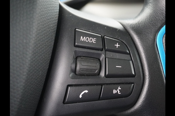 BMW i3 AUT.170pk Panodak Warmtepomp Keyless Navi-Pro MultiMedia WiFi-vb. Led 19"StoelverwarmdRegensensor DAB Cruise Control 94Ah 33kWh  Comfort Pack Advance € 46.000 nieuw! Nieuwe model (2018)