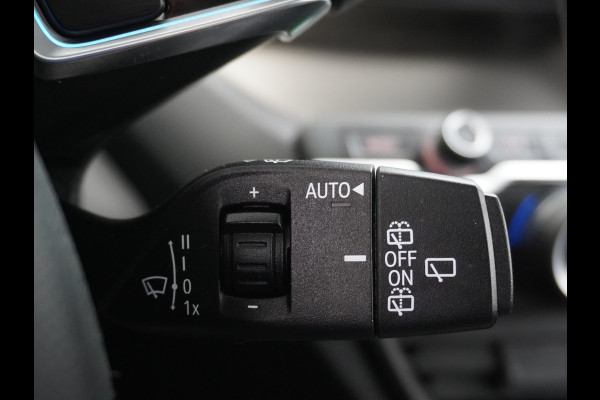 BMW i3 AUT.170pk Panodak Warmtepomp Keyless Navi-Pro MultiMedia WiFi-vb. Led 19"StoelverwarmdRegensensor DAB Cruise Control 94Ah 33kWh  Comfort Pack Advance € 46.000 nieuw! Nieuwe model (2018)