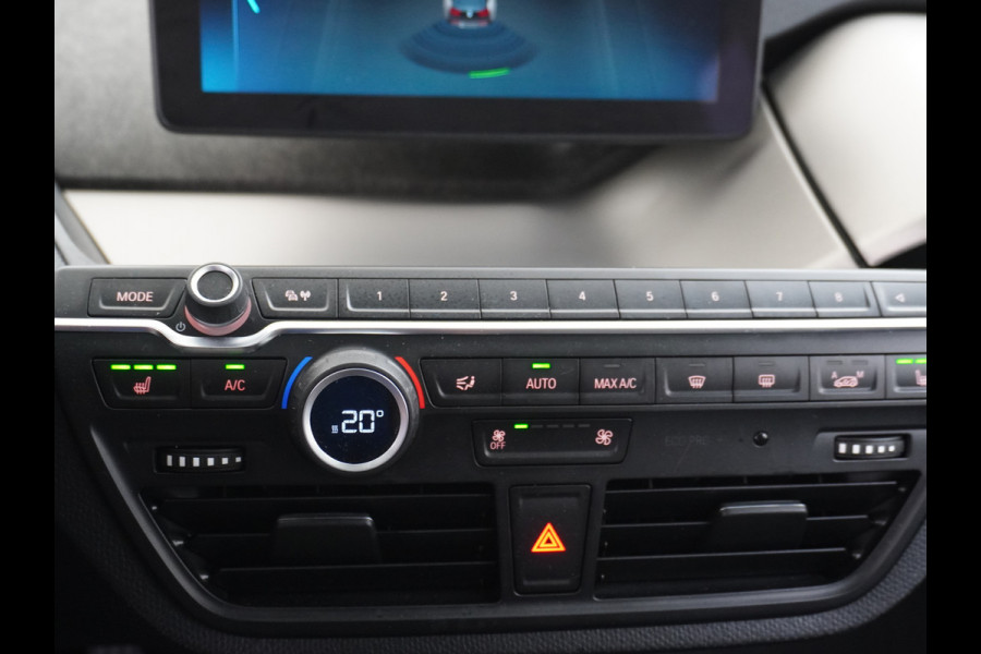 BMW i3 AUT.170pk Panodak Warmtepomp Keyless Navi-Pro MultiMedia WiFi-vb. Led 19"StoelverwarmdRegensensor DAB Cruise Control 94Ah 33kWh  Comfort Pack Advance € 46.000 nieuw! Nieuwe model (2018)