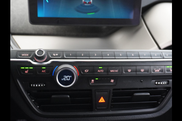 BMW i3 AUT.170pk Panodak Warmtepomp Keyless Navi-Pro MultiMedia WiFi-vb. Led 19"StoelverwarmdRegensensor DAB Cruise Control 94Ah 33kWh  Comfort Pack Advance € 46.000 nieuw! Nieuwe model (2018)