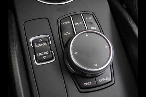 BMW i3 AUT.170pk Panodak Warmtepomp Keyless Navi-Pro MultiMedia WiFi-vb. Led 19"StoelverwarmdRegensensor DAB Cruise Control 94Ah 33kWh  Comfort Pack Advance € 46.000 nieuw! Nieuwe model (2018)