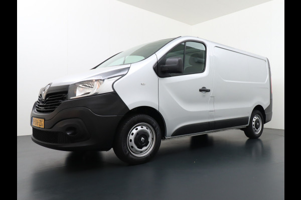 Renault Trafic 1.6dCi L1H1 T27 3-Pers. Elektrische Ramen en Spiegels Bluetooth Radio/Usb Betonplex vloer Schuifdeur Wandbetimmering Générique 1e Eigenaar Euro 6 Super nette Bus!